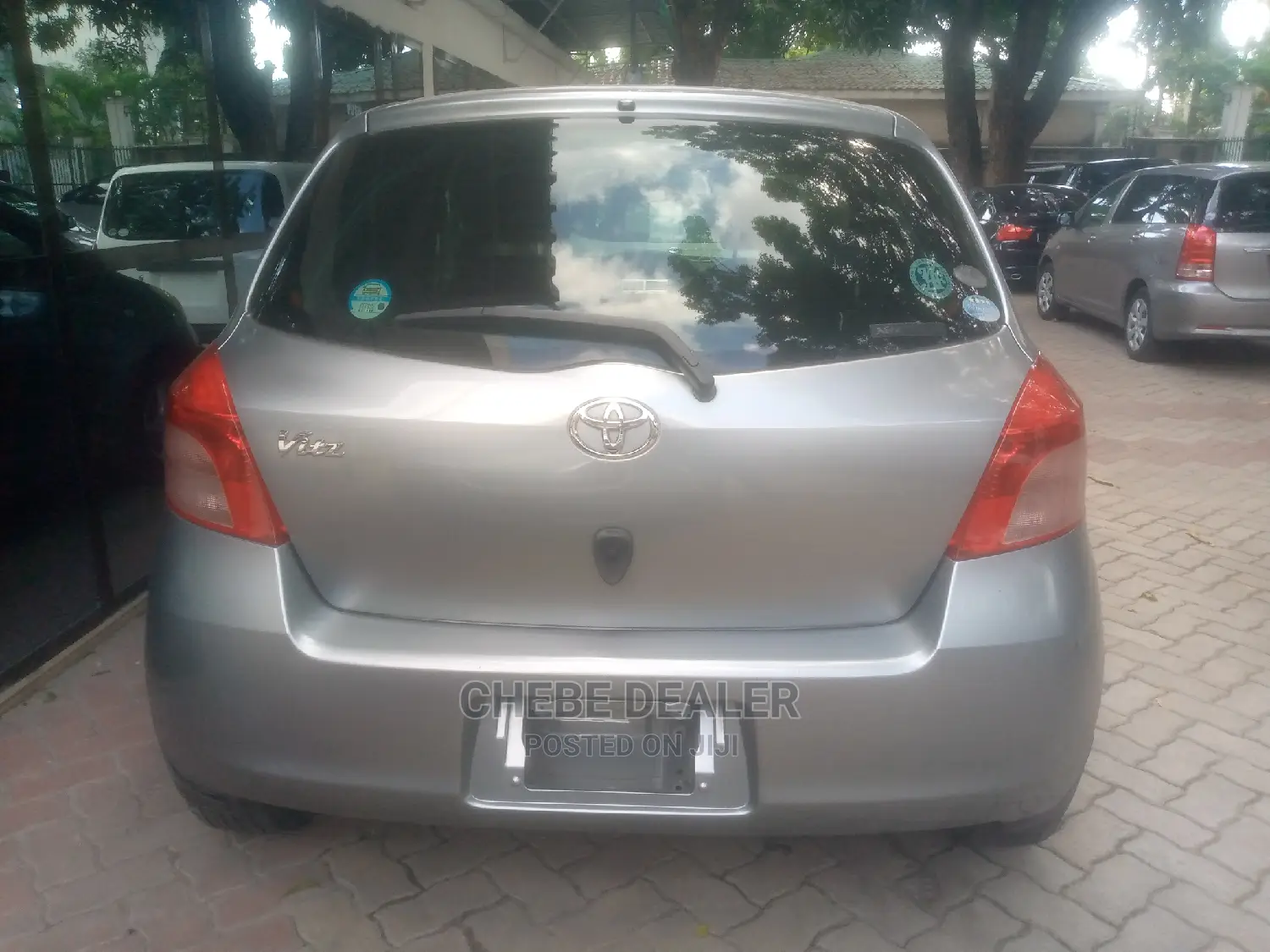 Toyota Vitz 1.3 AWD 3dr 2005 Gray