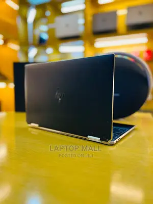 New Laptop HP 15-Da3007nia 16GB Intel Core I7 SSD 512GB