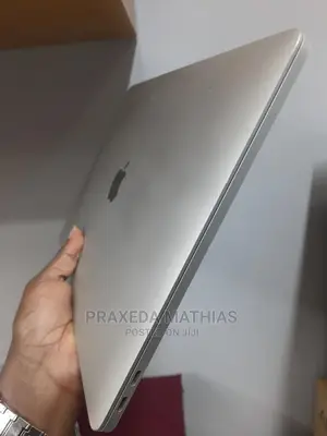 Laptop Apple MacBook Pro 2017 16GB Intel Core I7 SSD 256GB