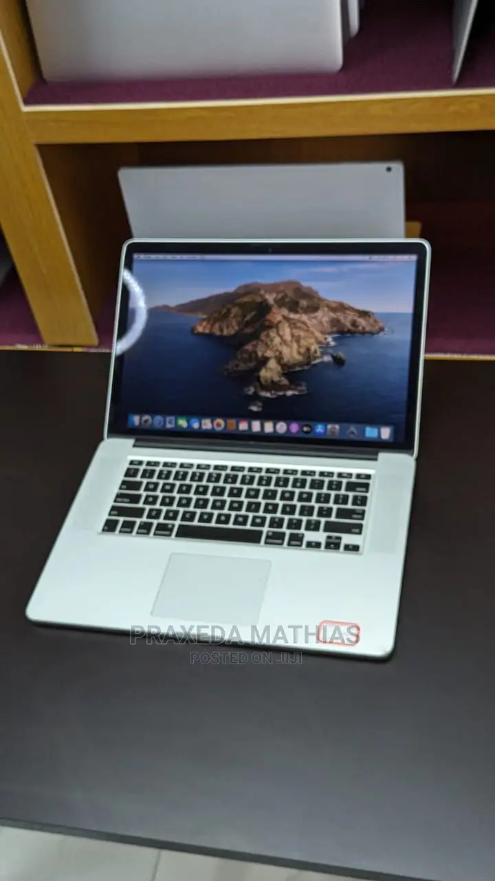 Laptop Apple MacBook Pro 2015 16GB Intel Core I7 SSD 512GB