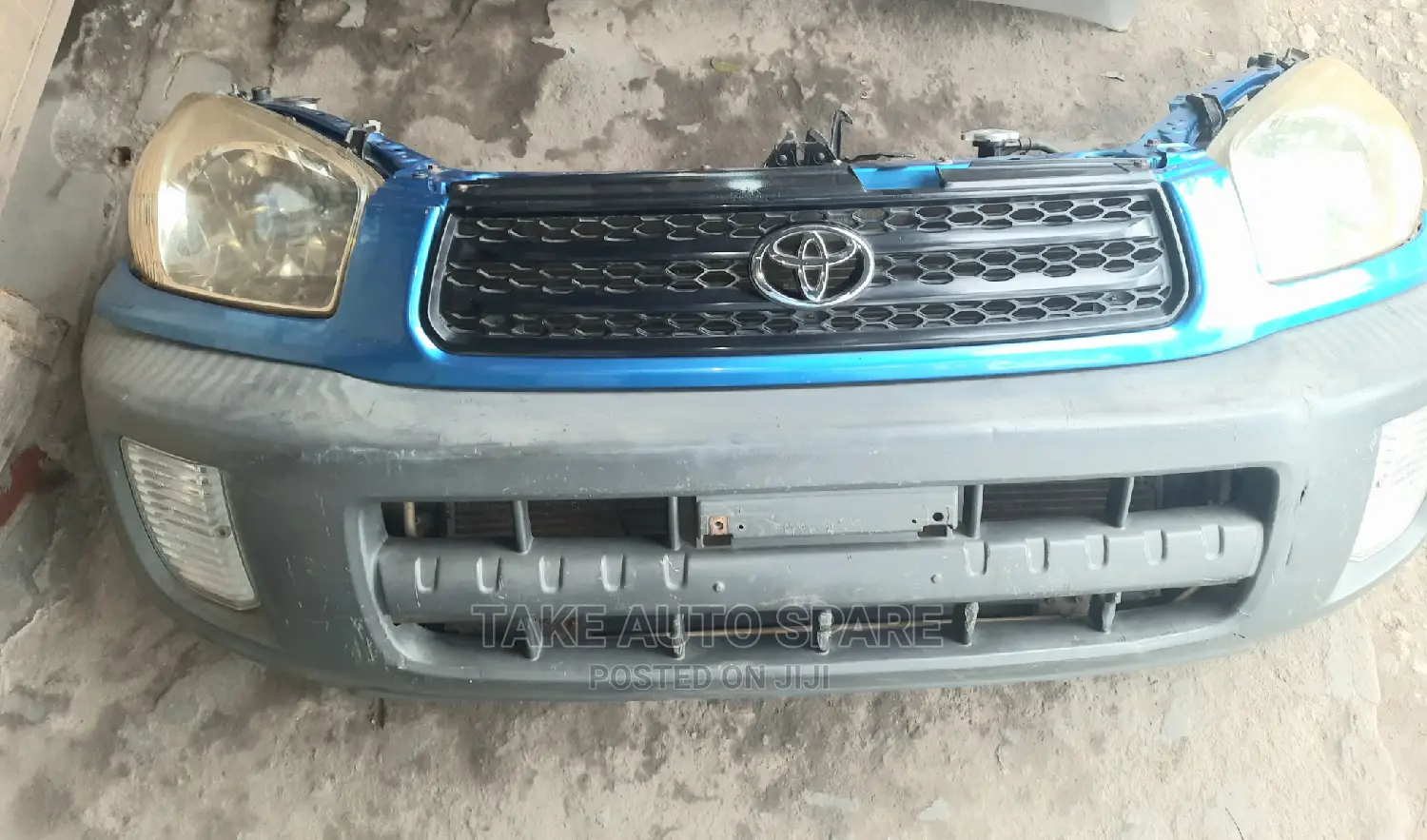 Toyota RAV4 2002 Nosecut