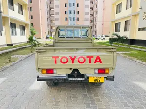 Toyota Land Cruiser Prado 2.7 16V 5dr 1998 Beige