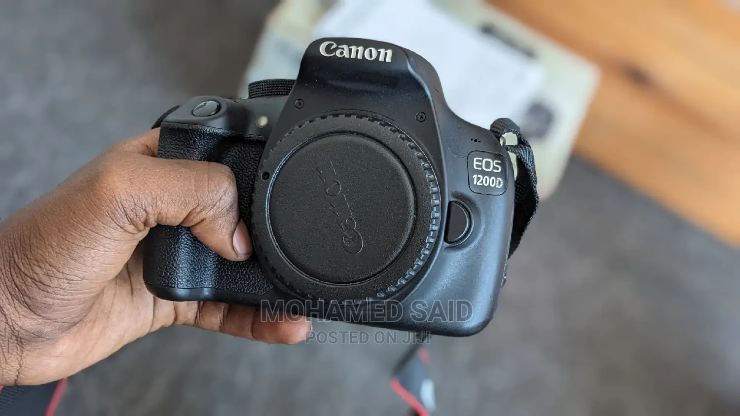 Canon EOS 1200D