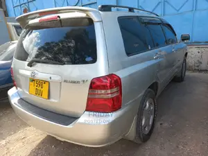 Toyota Kluger 2005 Silver