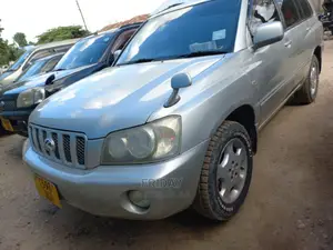 Toyota Kluger 2005 Silver