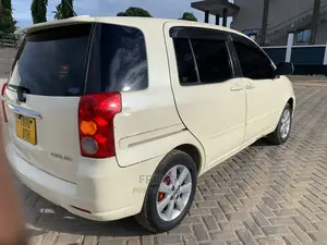 Toyota Raum 1.5 FWD 2004 Off white