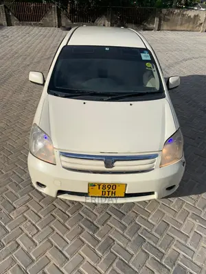Toyota Raum 1.5 FWD 2004 Off white