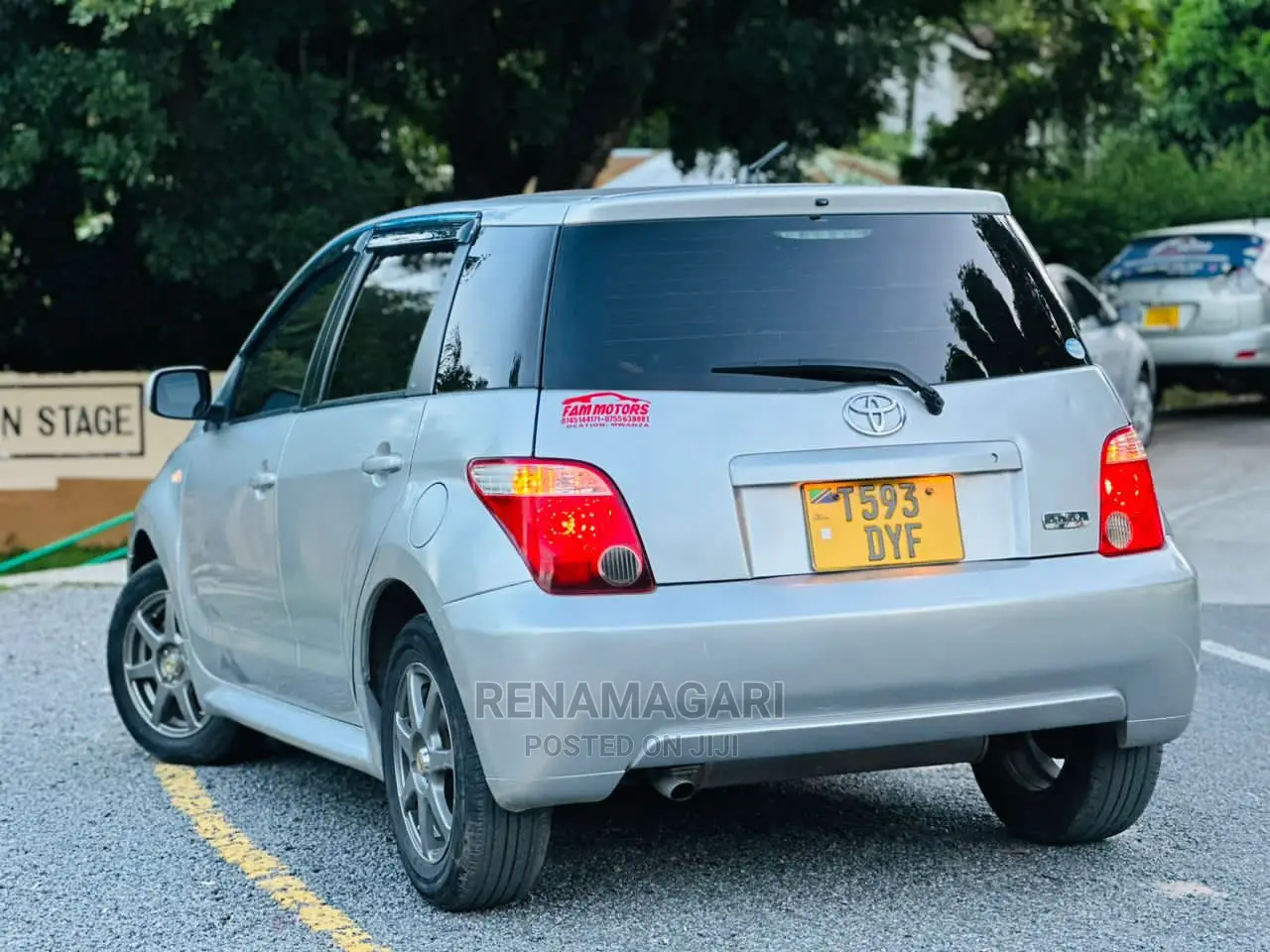 Toyota IST 2004 Silver