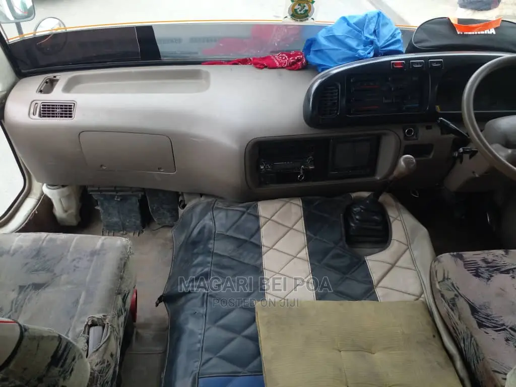 Toyota Coaster 2002 Red