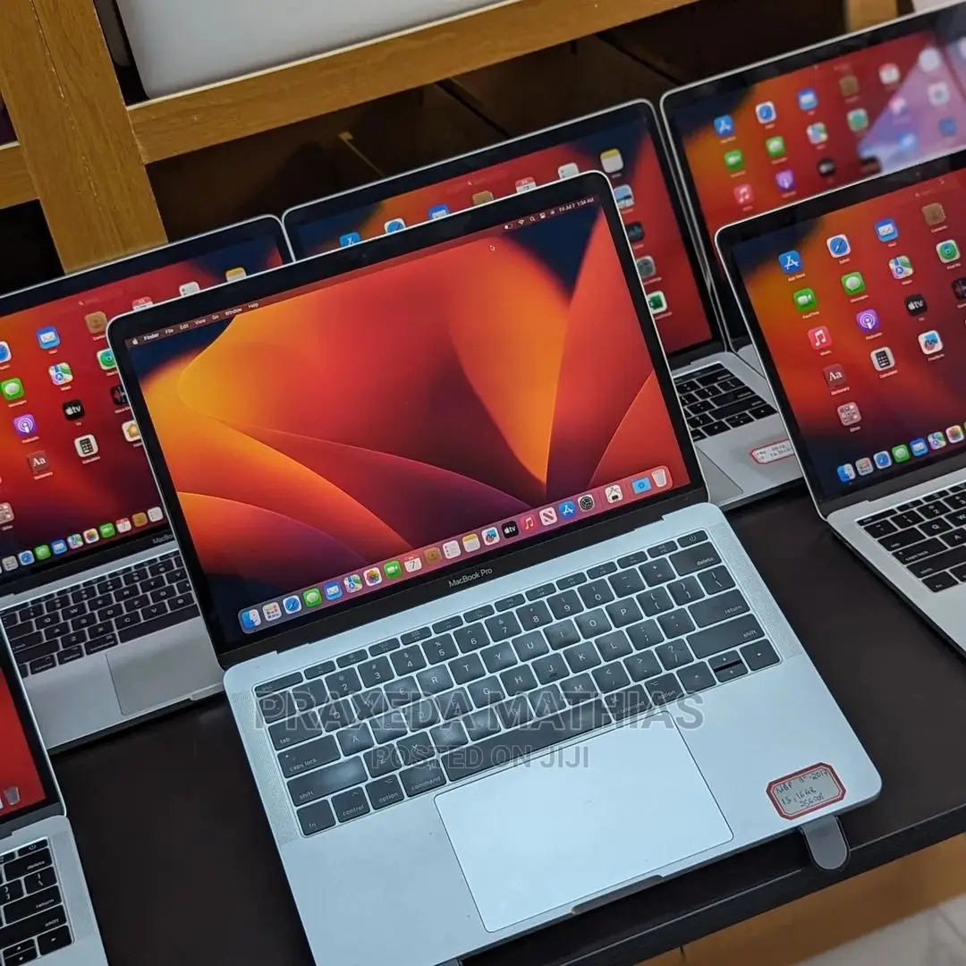 Laptop Apple MacBook Pro 2017 16GB Intel Core I7 SSD 256GB