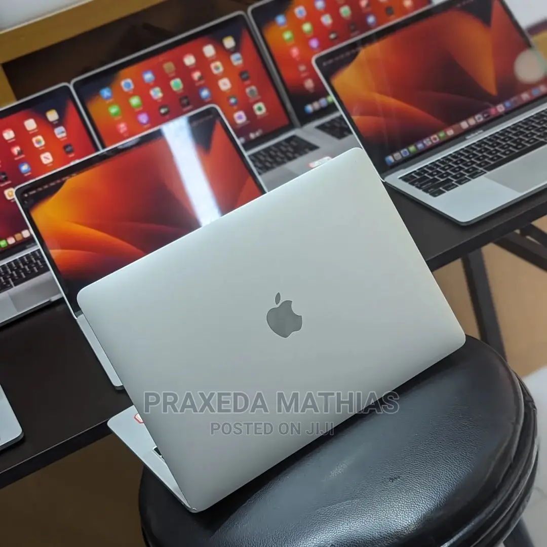 Laptop Apple MacBook Pro 2017 16GB Intel Core I7 SSD 256GB