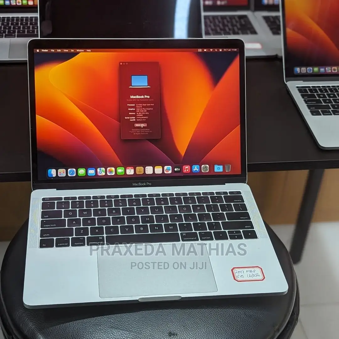 Laptop Apple MacBook Pro 2017 16GB Intel Core I7 SSD 256GB