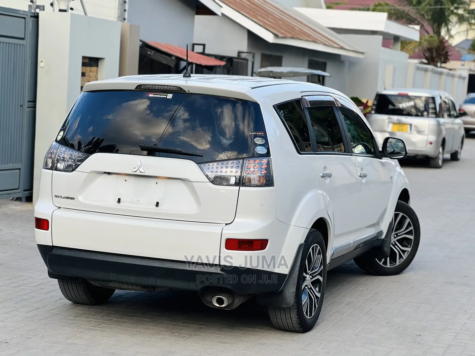 Mitsubishi Outlander 2006 White