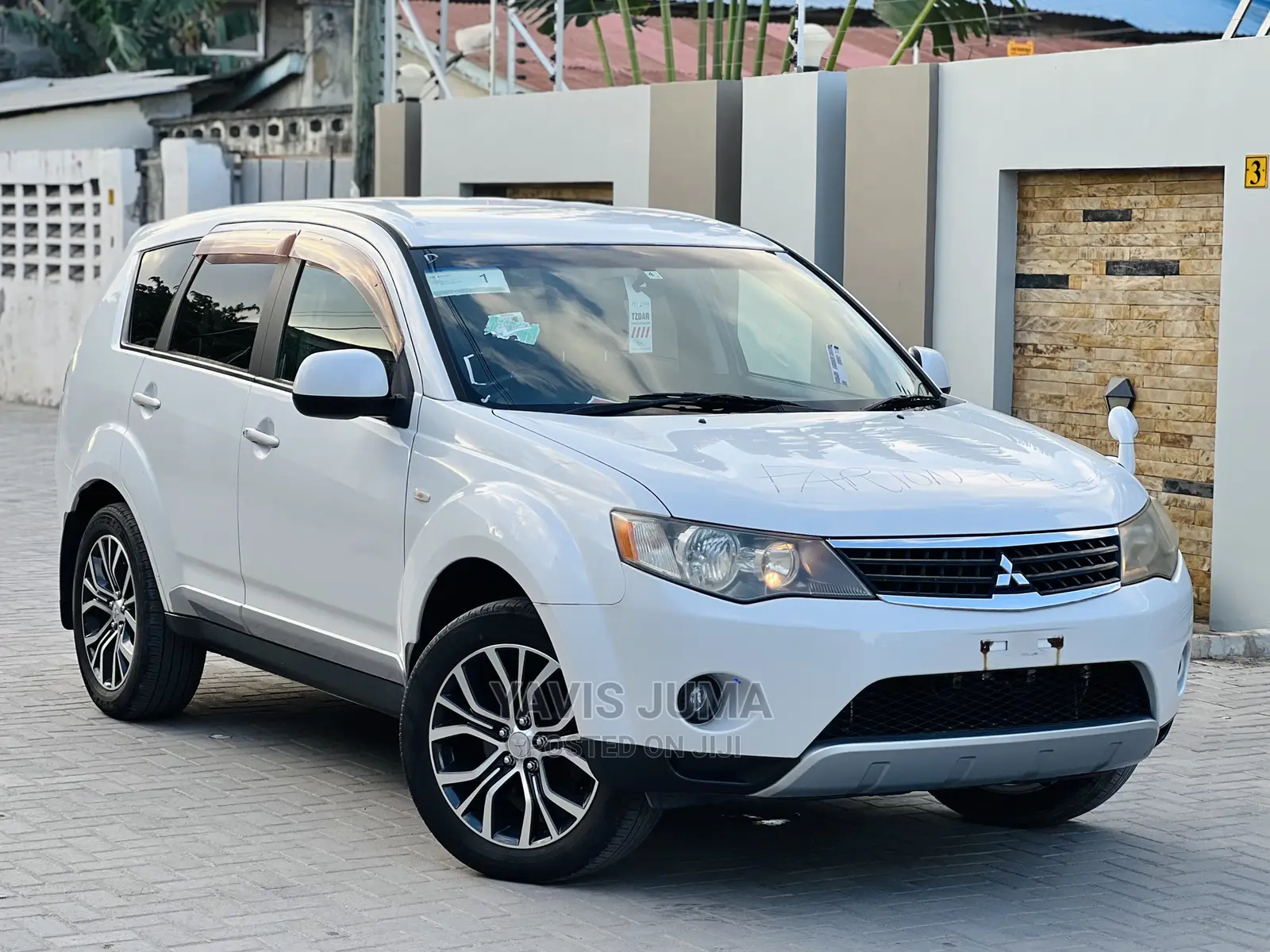 Mitsubishi Outlander 2006 White