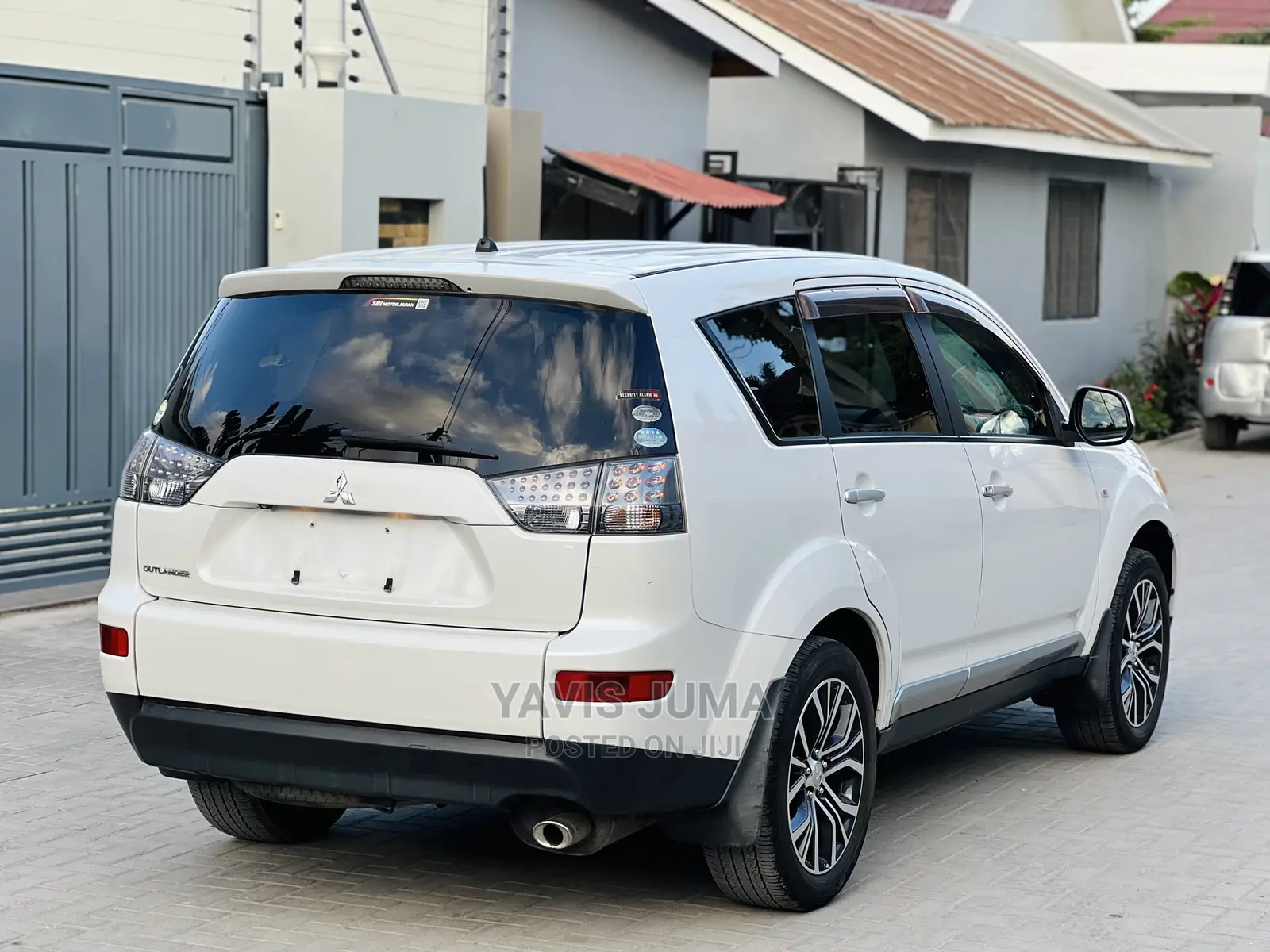 Mitsubishi Outlander 2006 White