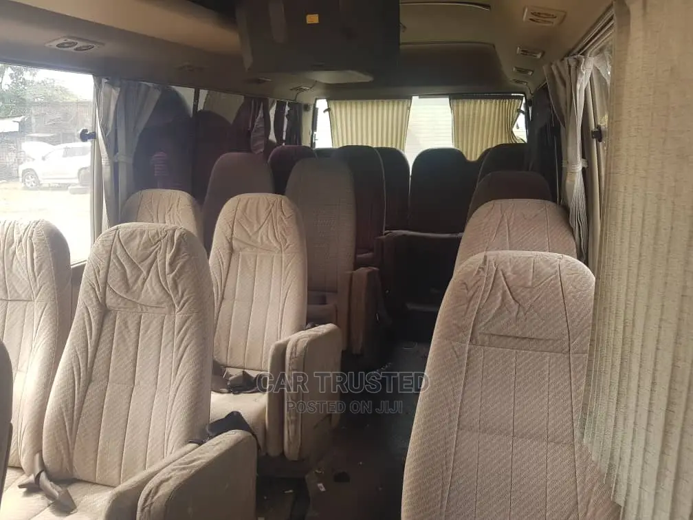 Toyota Coaster 2004 Beige