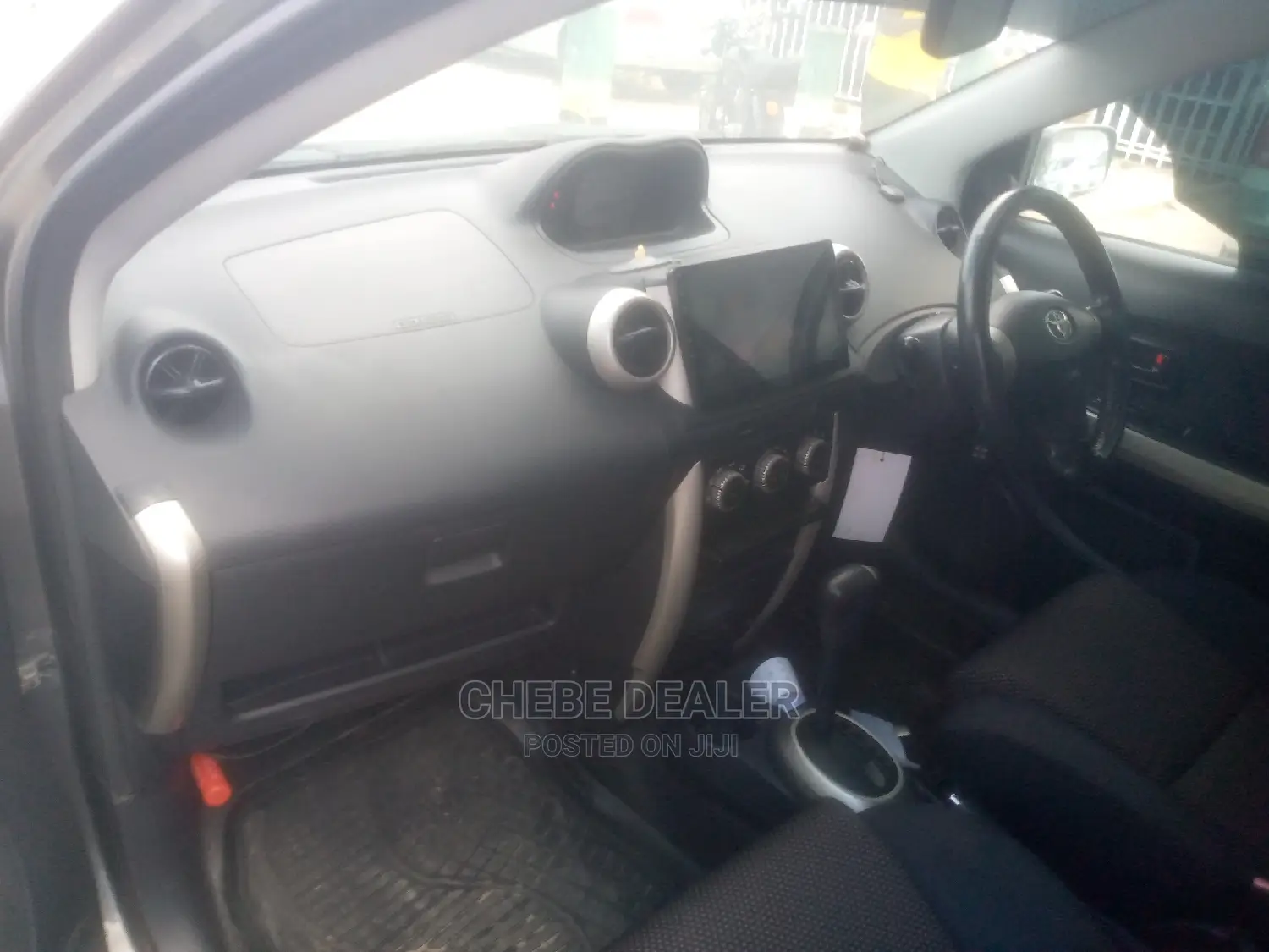 Toyota IST 2005 Gray