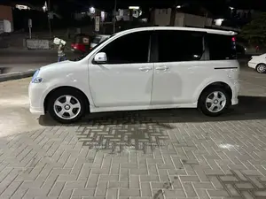Toyota Sienta 2005 White