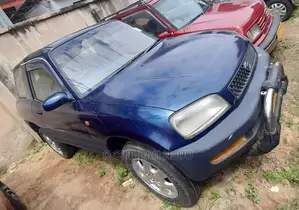 Toyota RAV4 Automatic 2000 Blue