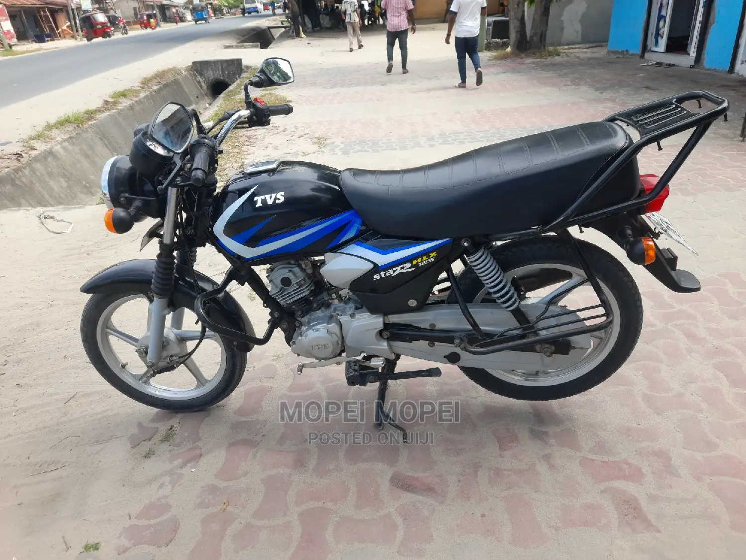 TVS HLX 125 2022 Black