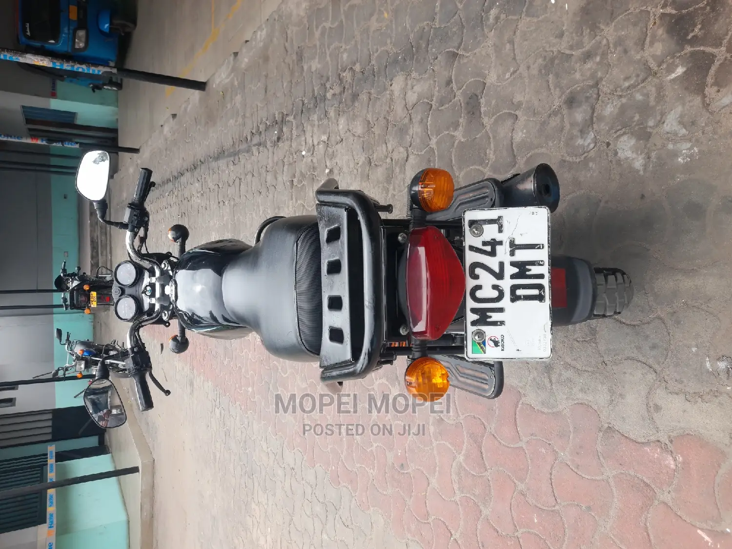 Bajaj Boxer X125 2022 Black