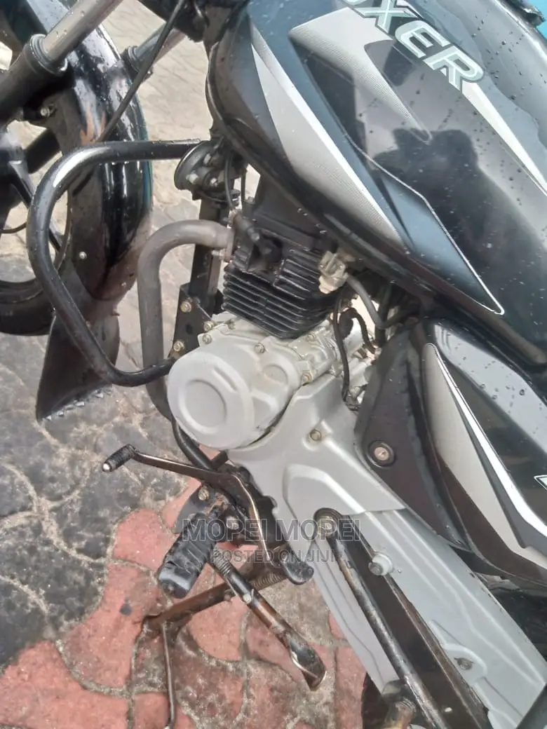 Bajaj Boxer 150 UG 2021 Black