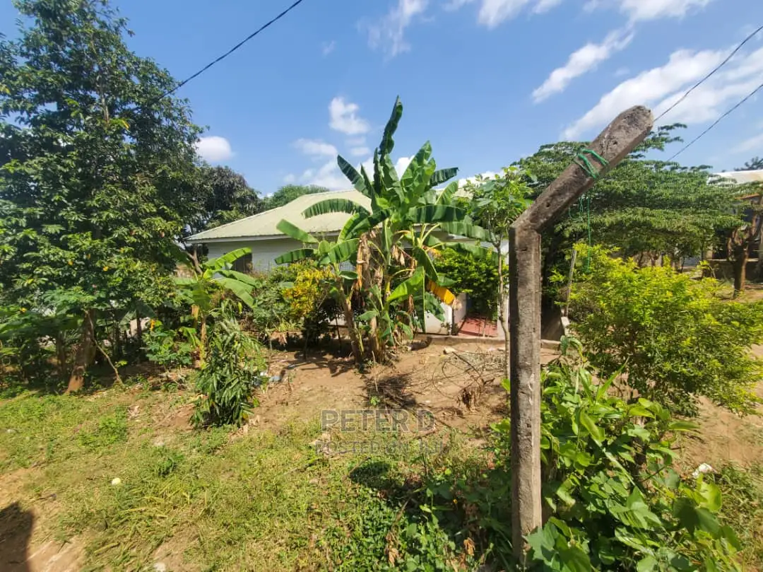3bdrm House in Goba for sale