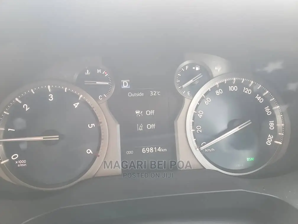 Toyota Land Cruiser 2017 Gold