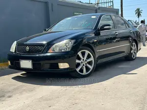 Photo - Toyota Crown 2006 Black