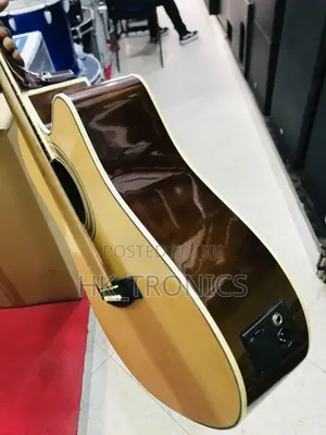 Yamaha Electric Acoustics Guitar