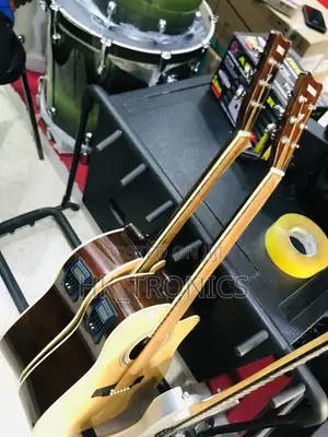 Yamaha Electric Acoustics Guitar