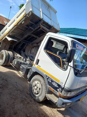 Mitsubishi Canter DZR