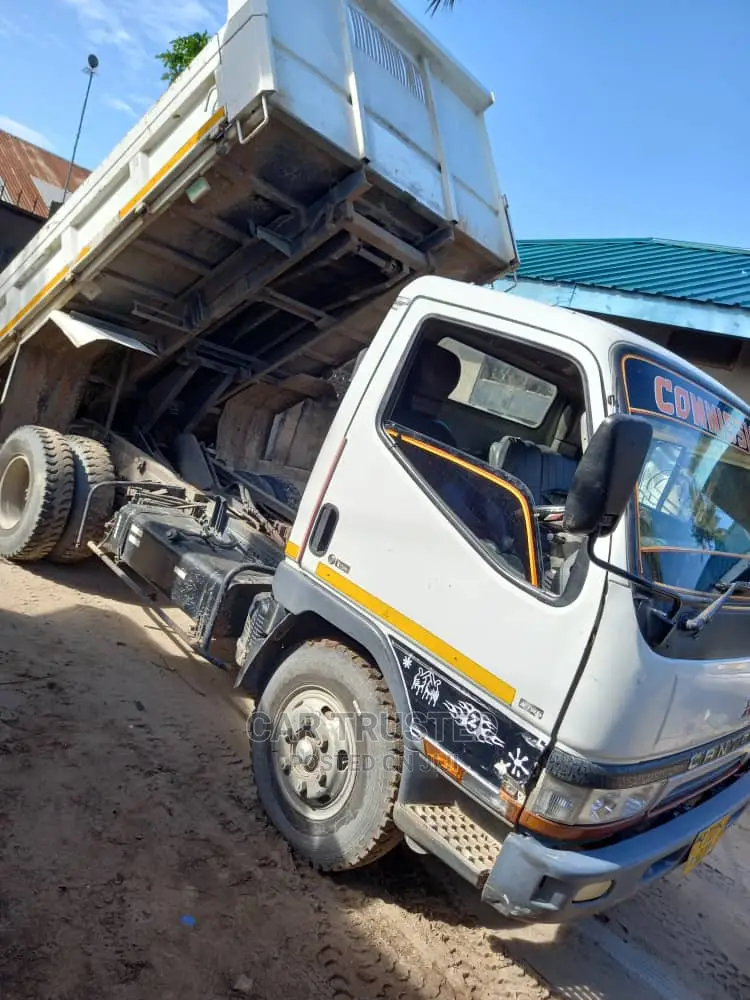 Mitsubishi Canter DZR