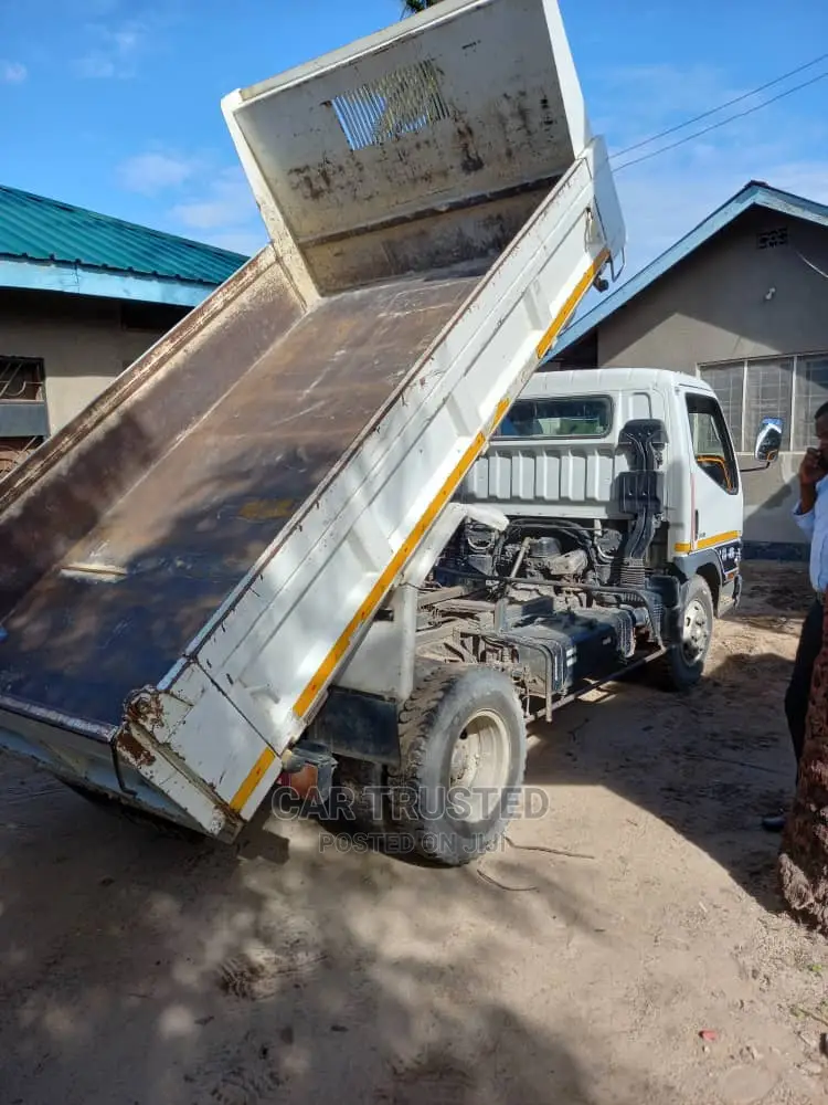 Mitsubishi Canter DZR