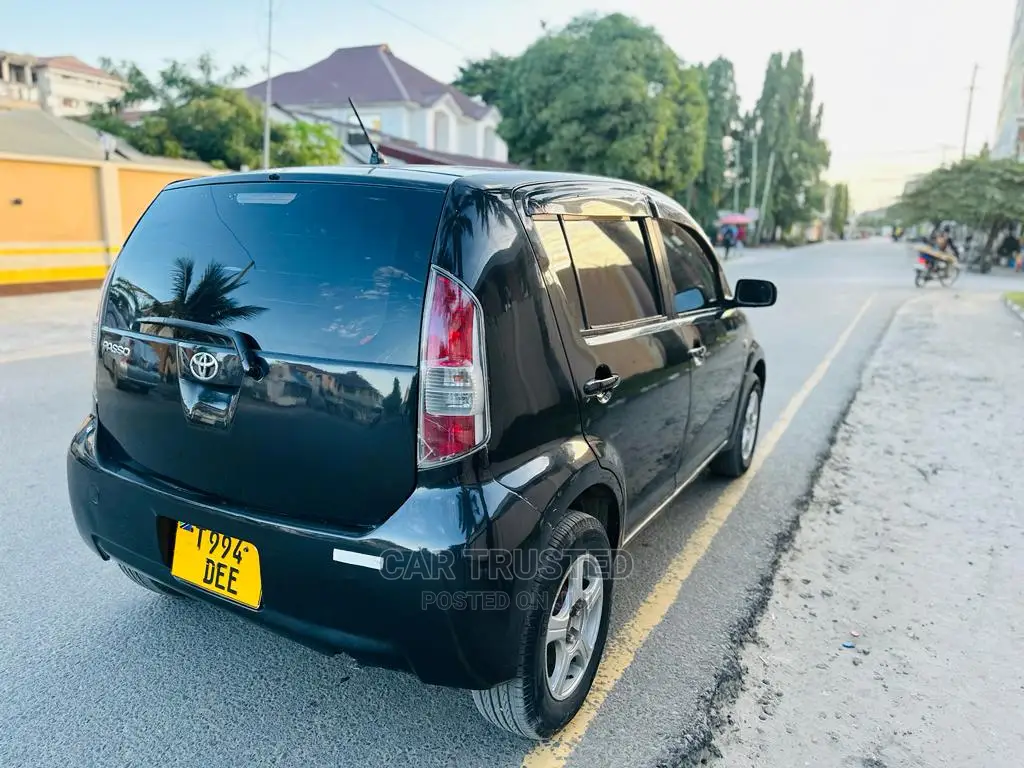 Toyota Passo 1.0 FWD 2005 Black
