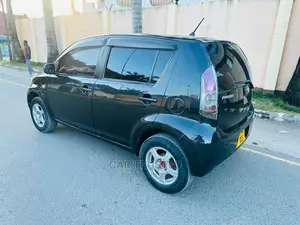 Toyota Passo 1.0 FWD 2005 Black
