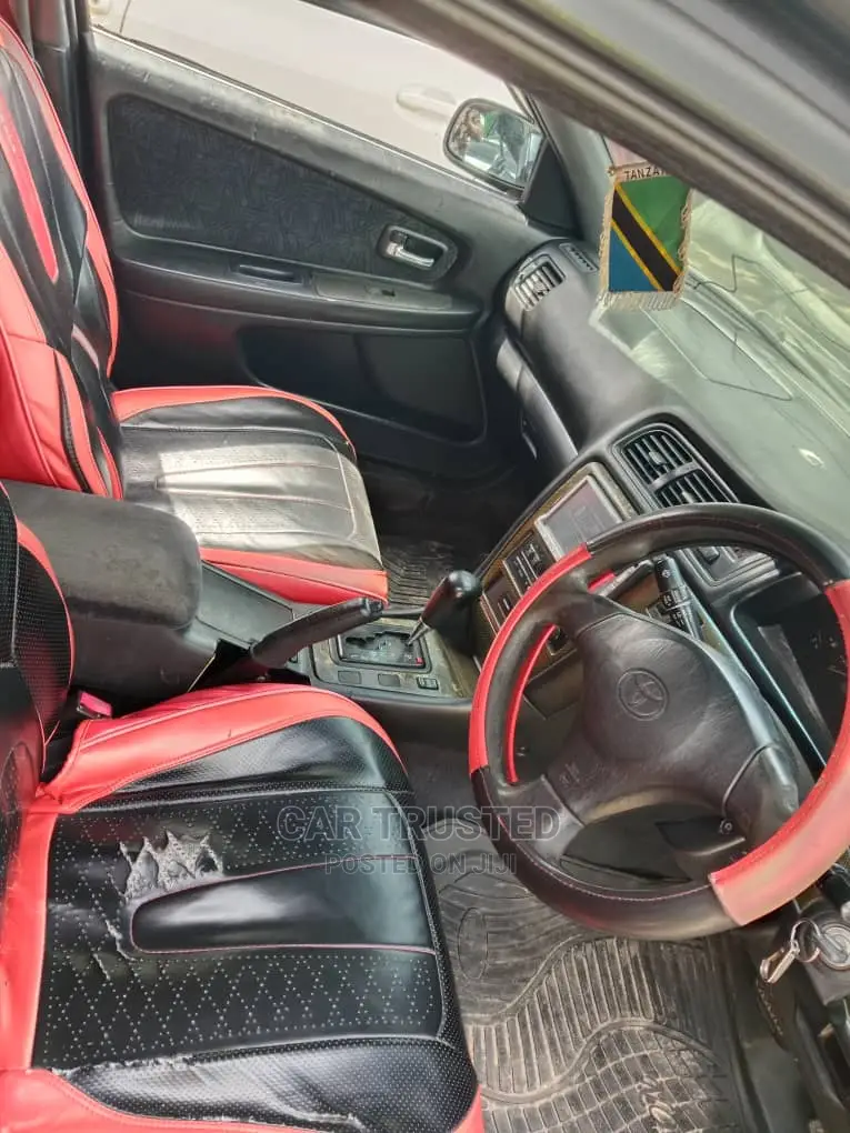 Toyota Mark II 2.0 AWD 2001 Black