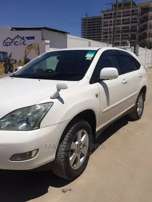 Photo - Toyota Harrier 2007 White