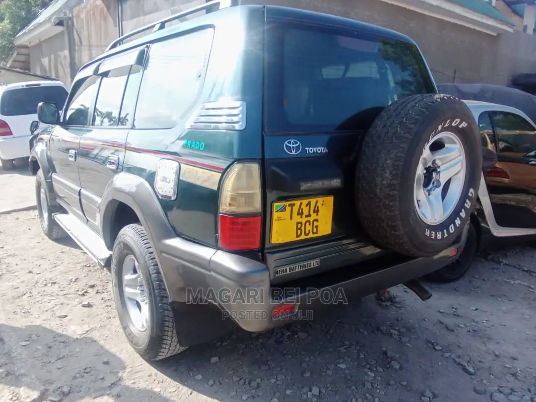 Toyota Land Cruiser Prado 2005 Green