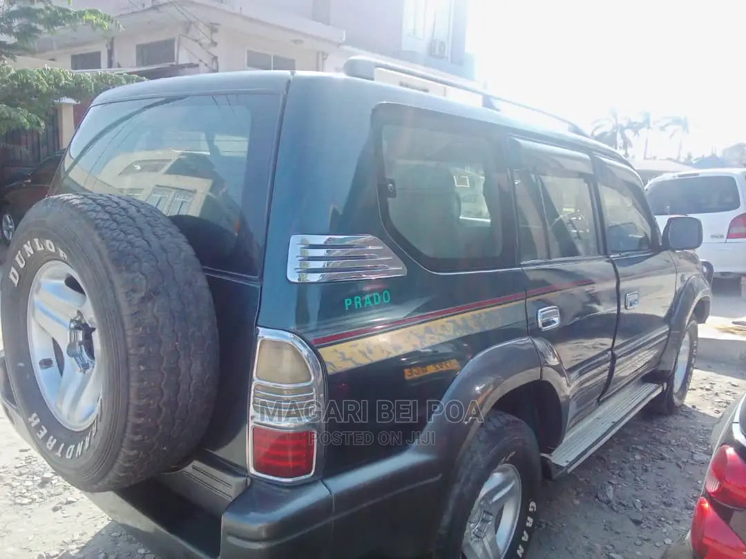 Toyota Land Cruiser Prado 2005 Green