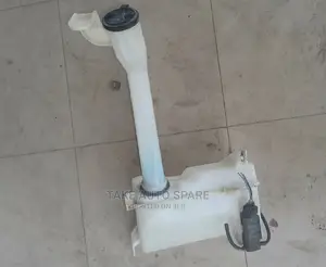 Toyota Harrier Old Model,Windshield Washer Reservoir Tank.