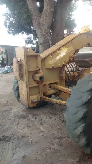 Catapila Grader