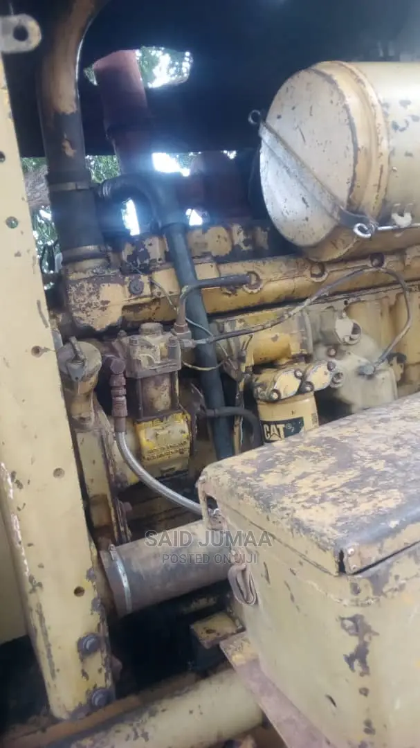 Catapila Grader