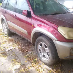 Toyota RAV4 2005 Red