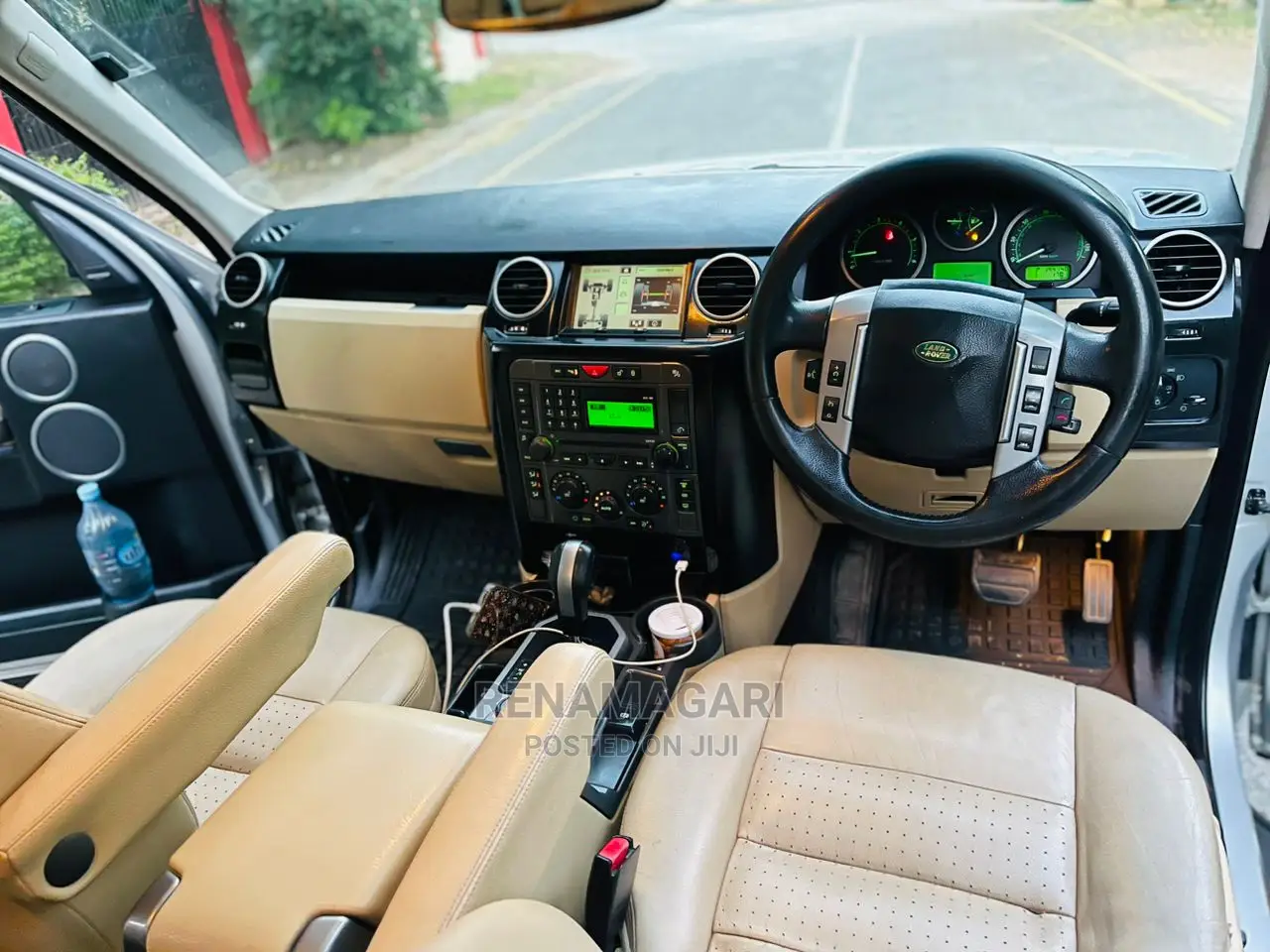 Land Rover Discovery 2012 Silver