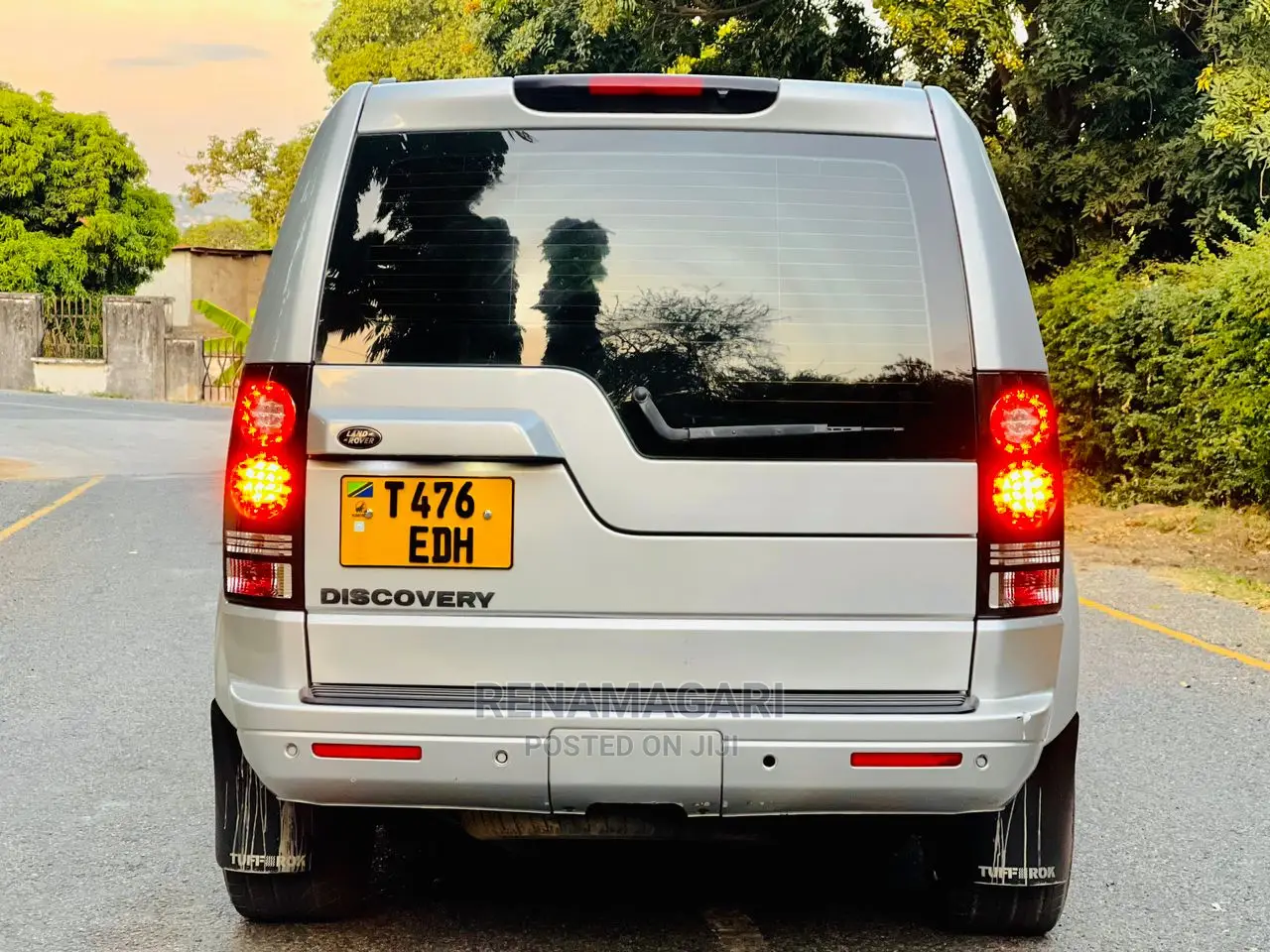 Land Rover Discovery 2012 Silver
