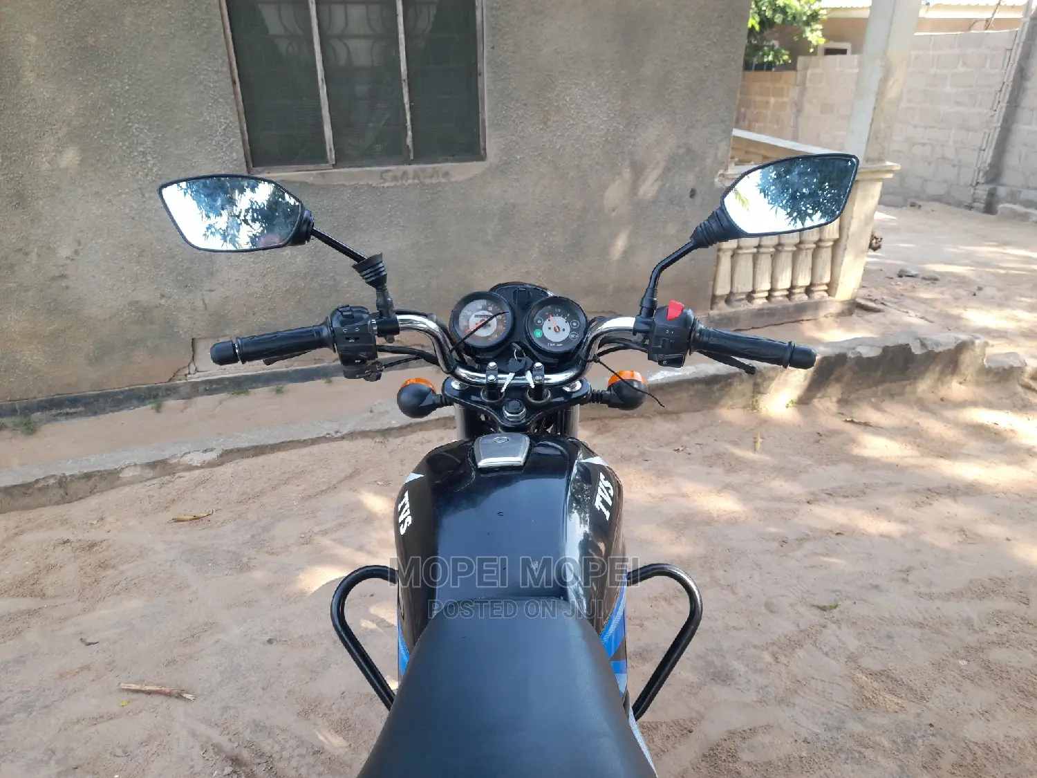 TVS HLX 125 2022 Black
