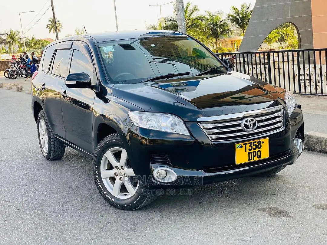 Toyota Vanguard 2010 Black