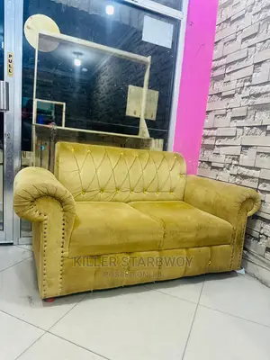 Sofa Yenyewe Kabisa