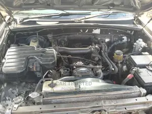 Toyota Land Cruiser Prado 2.7 5dr 2004 Beige